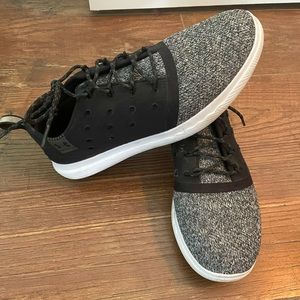Under Armour Sneakers - size 8.5 - gray/black